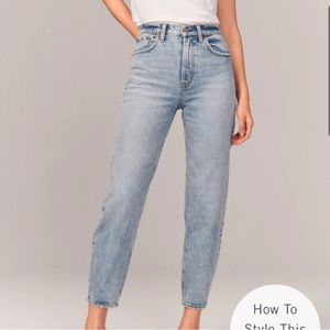 Abercrombie & Fitch High Rise Mom Jeans